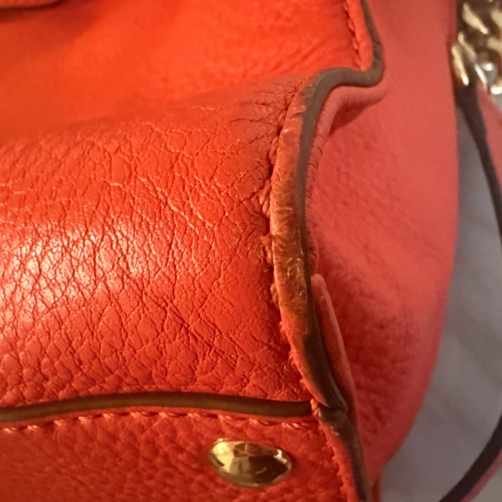 Michael Kors Hamilton Vibrant Red Leather Shoulder Bag with Gold Accents - Picture 7 of 16